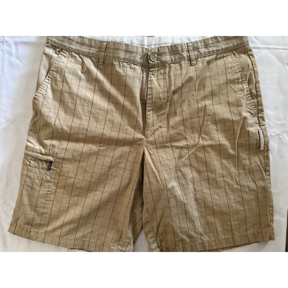 Greg Norman Men's Brown Tan Spring Summer Size 38 waist Athletic Golf Shorts